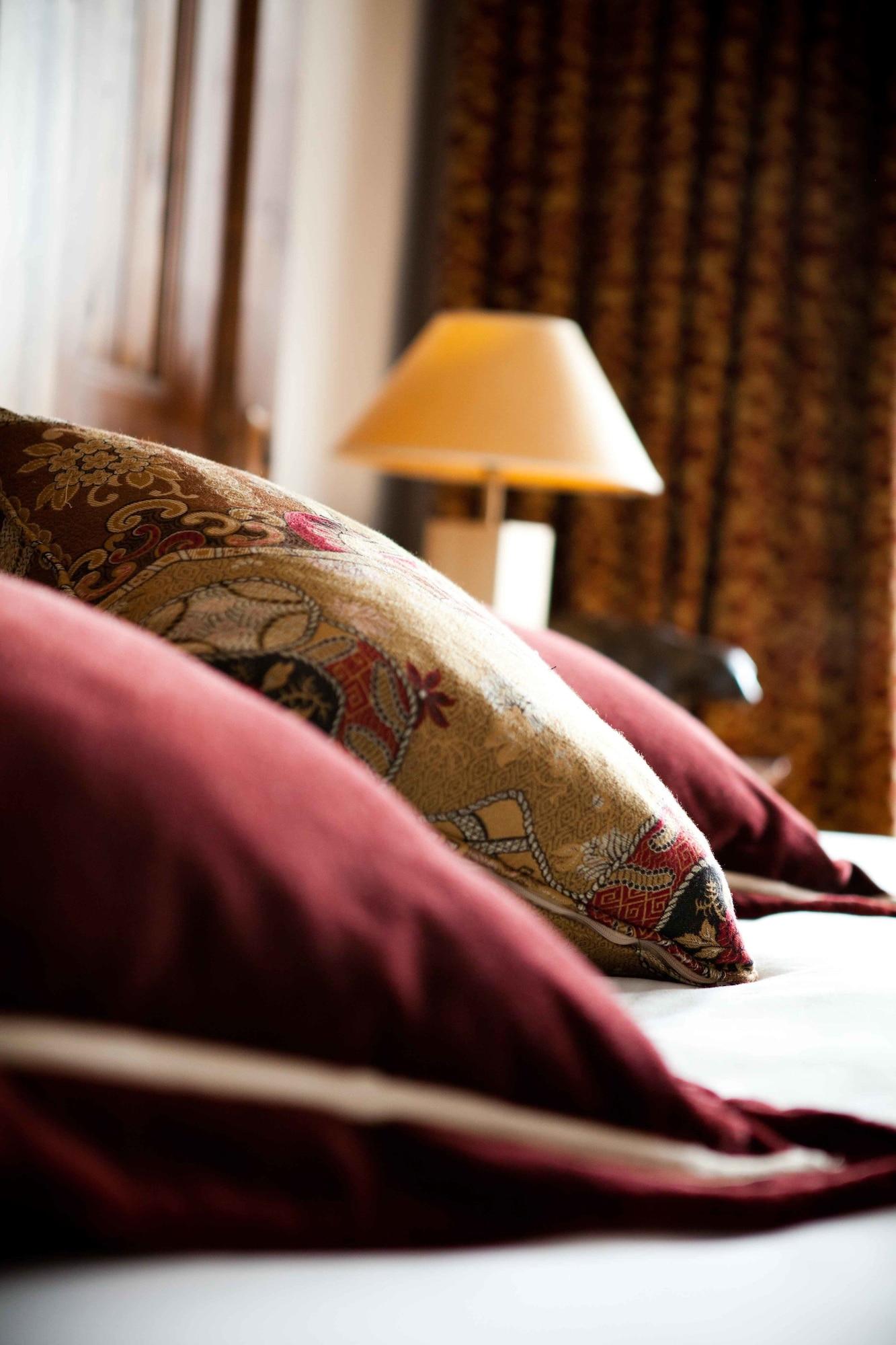 Hotel Les Barmes De L'Ours วาลดีแซร์ ภายนอก รูปภาพ