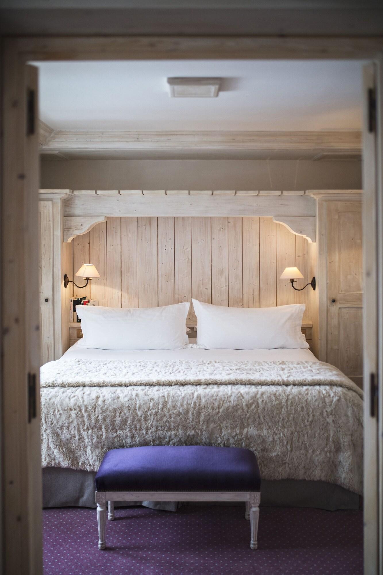 Hotel Les Barmes De L'Ours วาลดีแซร์ ภายนอก รูปภาพ
