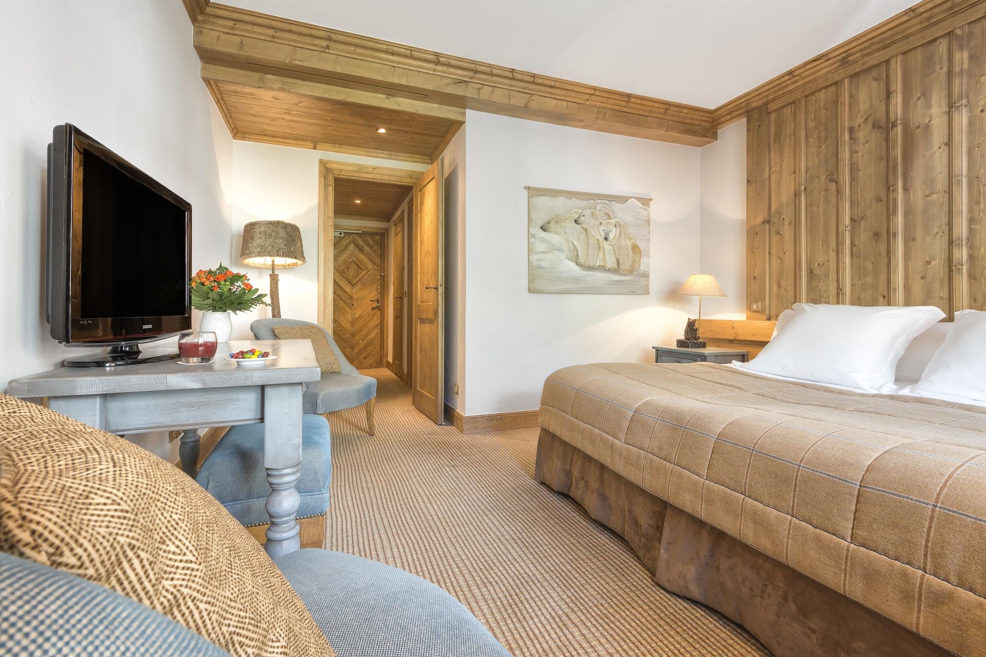 Hotel Les Barmes De L'Ours วาลดีแซร์ ภายนอก รูปภาพ
