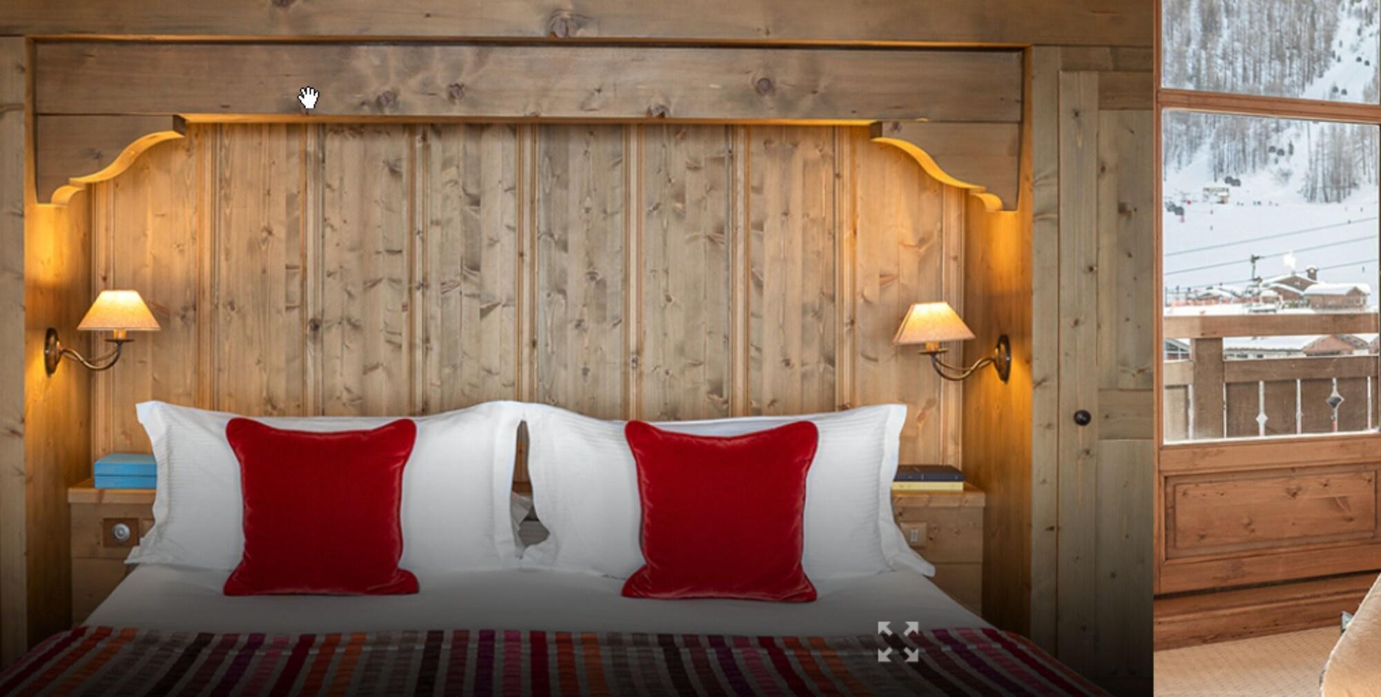 Hotel Les Barmes De L'Ours วาลดีแซร์ ภายนอก รูปภาพ