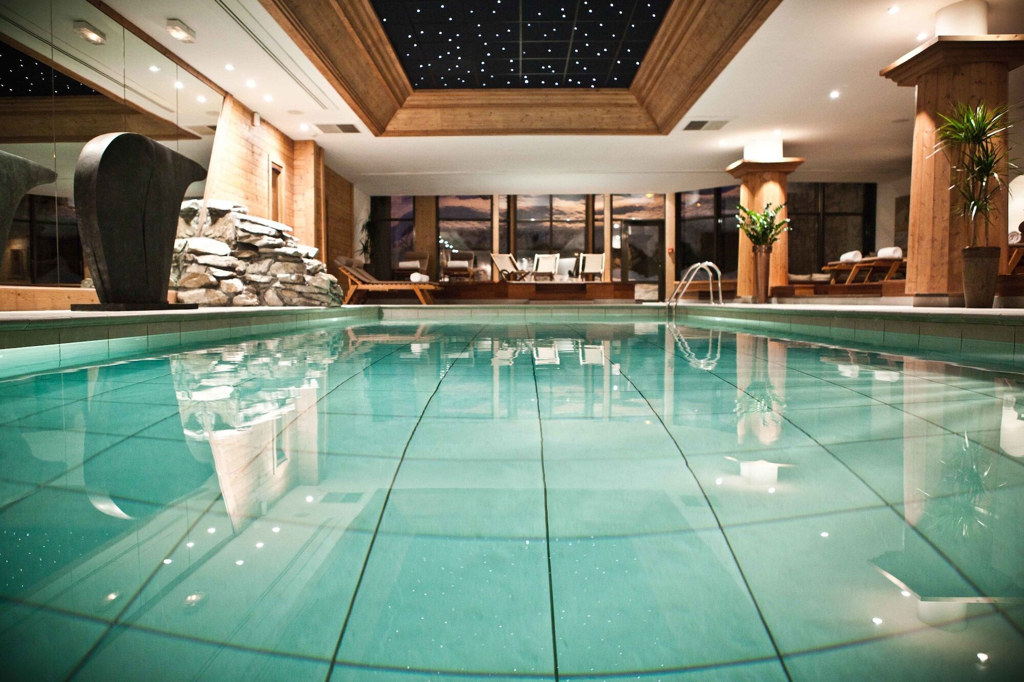 Hotel Les Barmes De L'Ours วาลดีแซร์ ภายนอก รูปภาพ